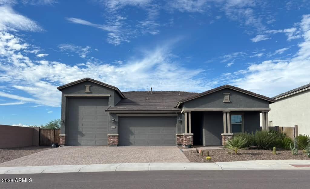 5232 W Roundhouse Rd., Laveen, AZ 85339