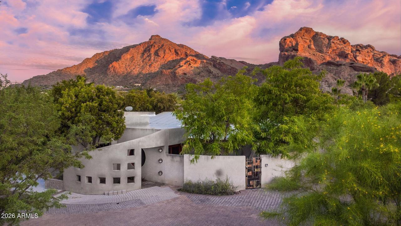 6318 N 52nd Pl. #11, Paradise Valley, AZ 85253