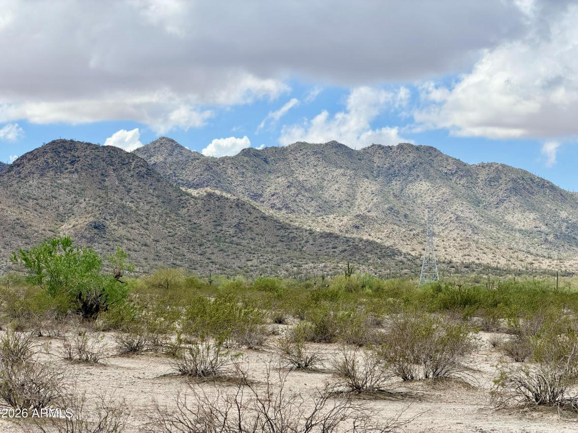 N Deer Trl Lot E 2.5 Acres #-, Maricopa, AZ 85139