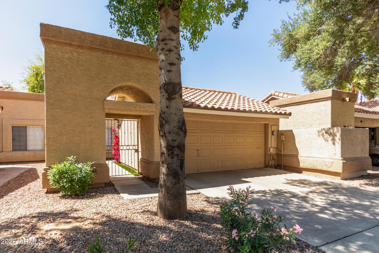 6734 S Brittany Ln., Tempe, AZ 85283