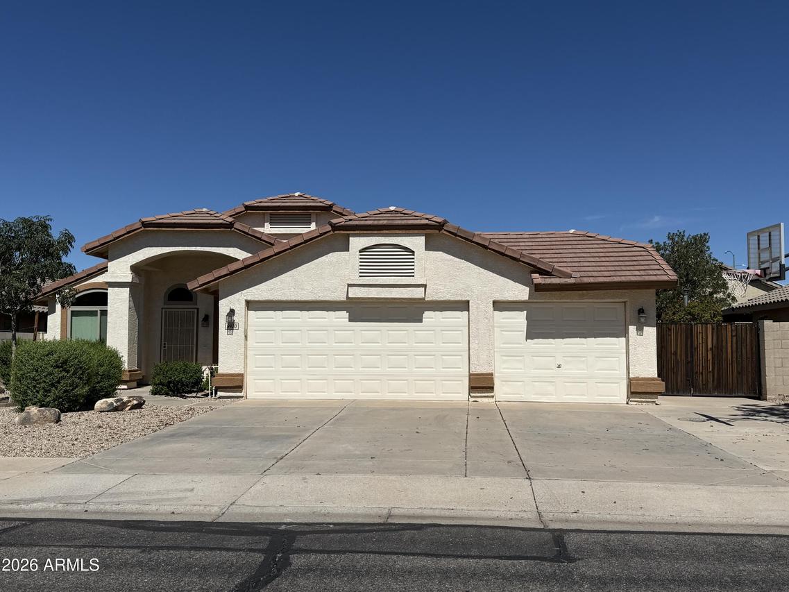 9920 E Posada Ave., Mesa, AZ 85212