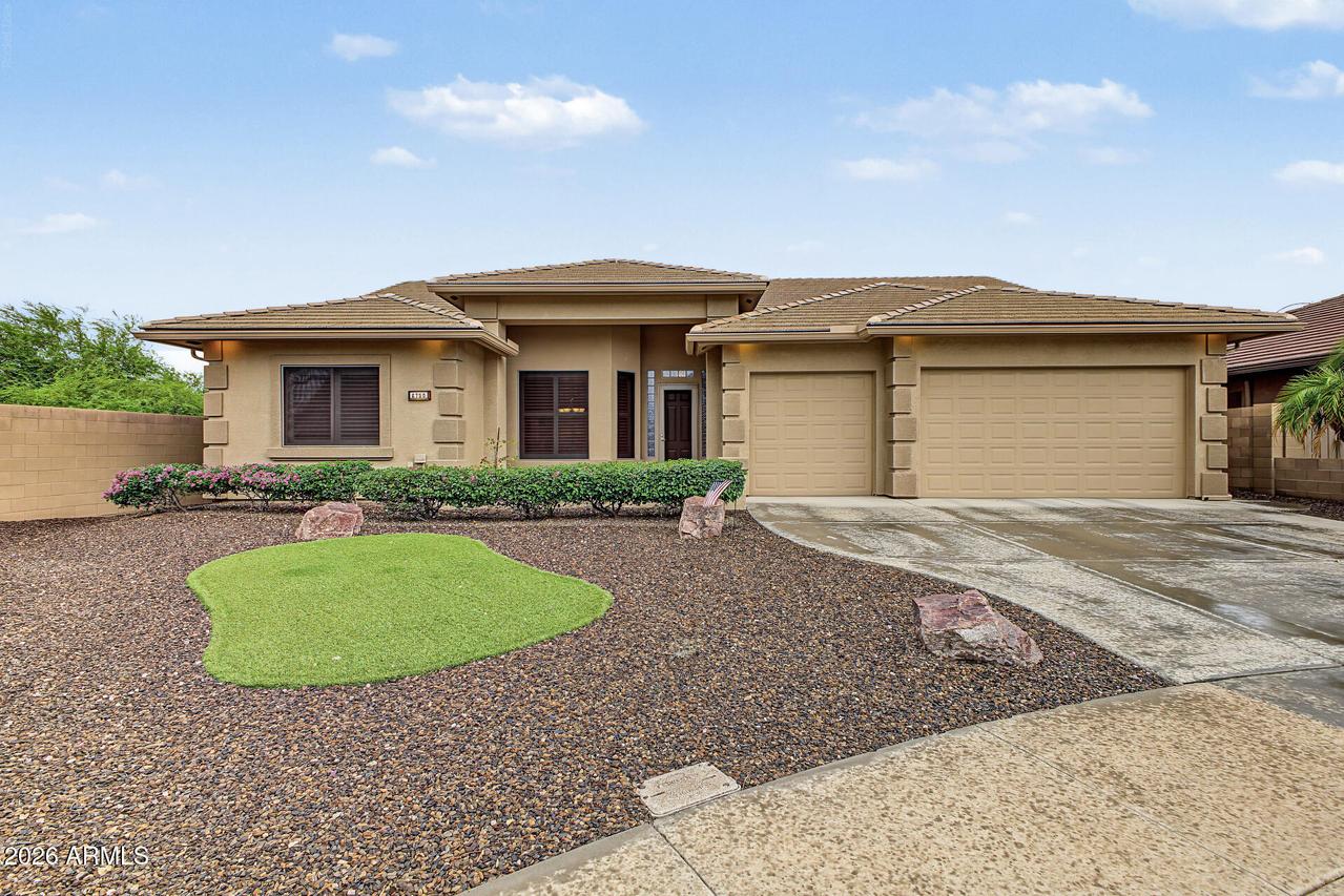 2750 S Beachwood Cir., Mesa, AZ 85209