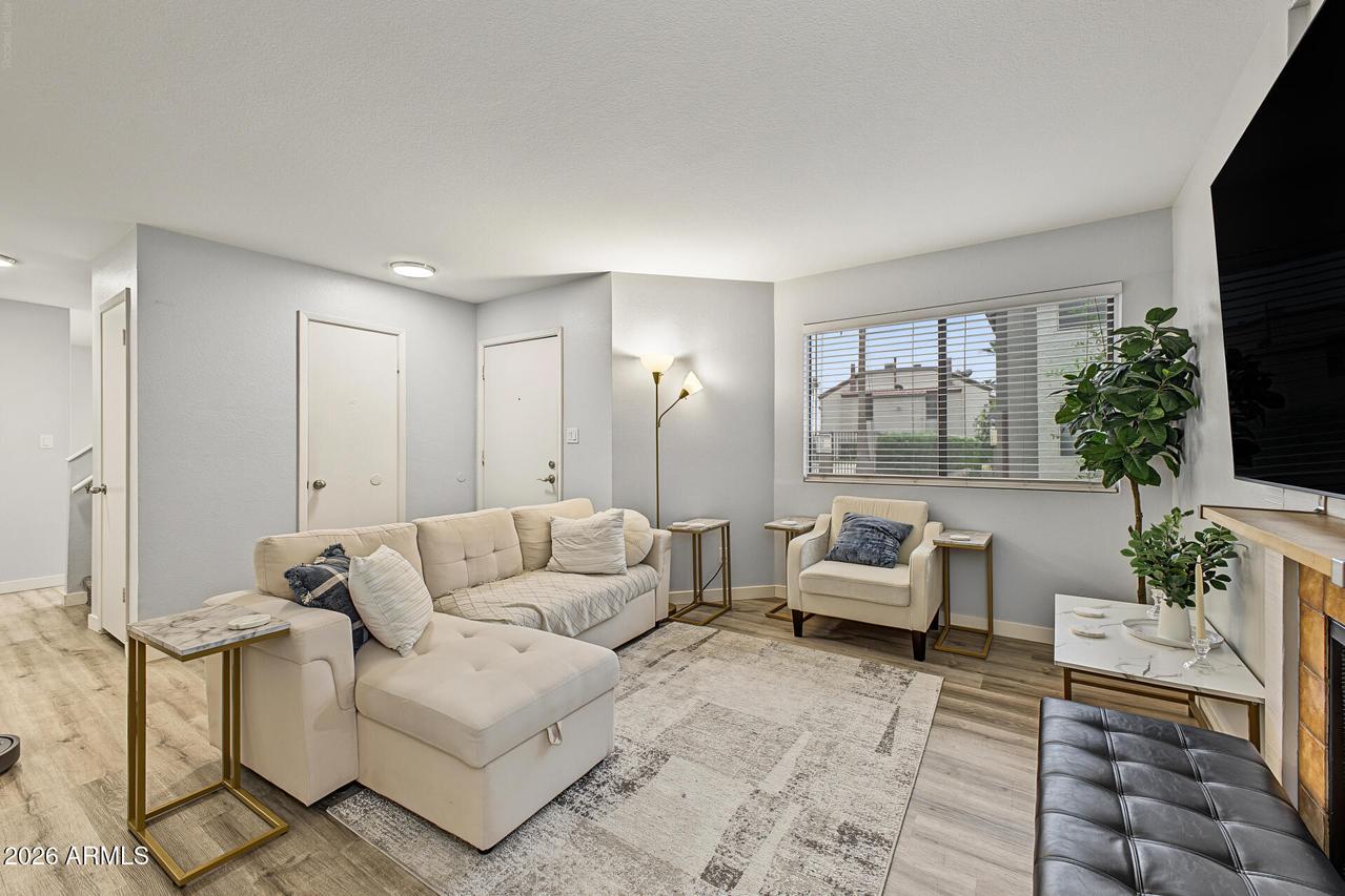 2121 S Pennington #8, Mesa, AZ 85202