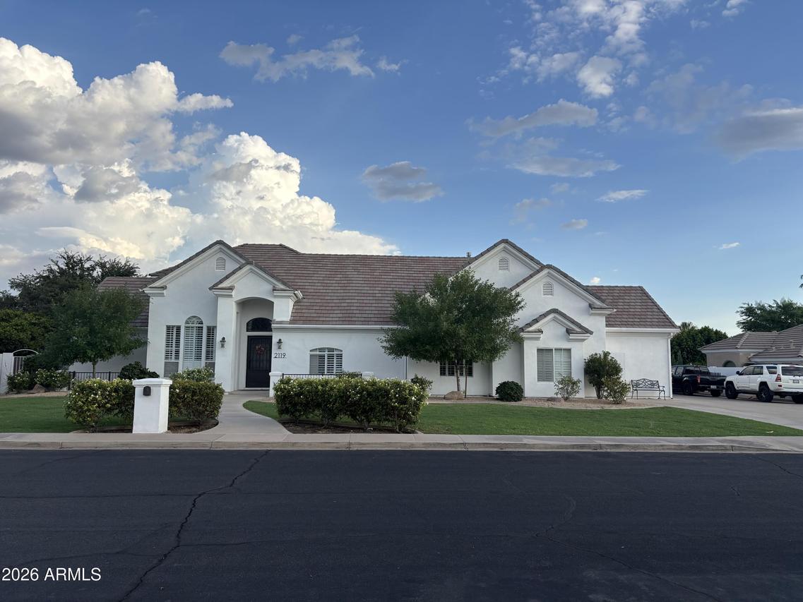2119 E Norwood St., Mesa, AZ 85213