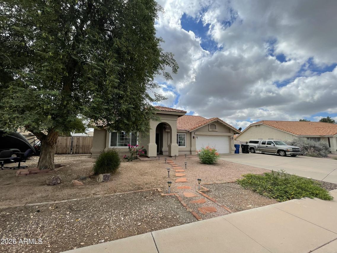 2661 E Nance St., Mesa, AZ 85213