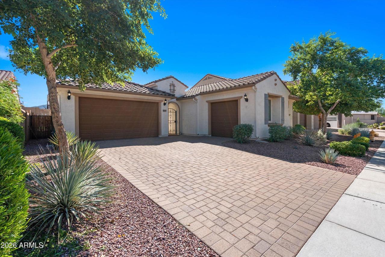 44517 N 41st Ln., New River, AZ 85087