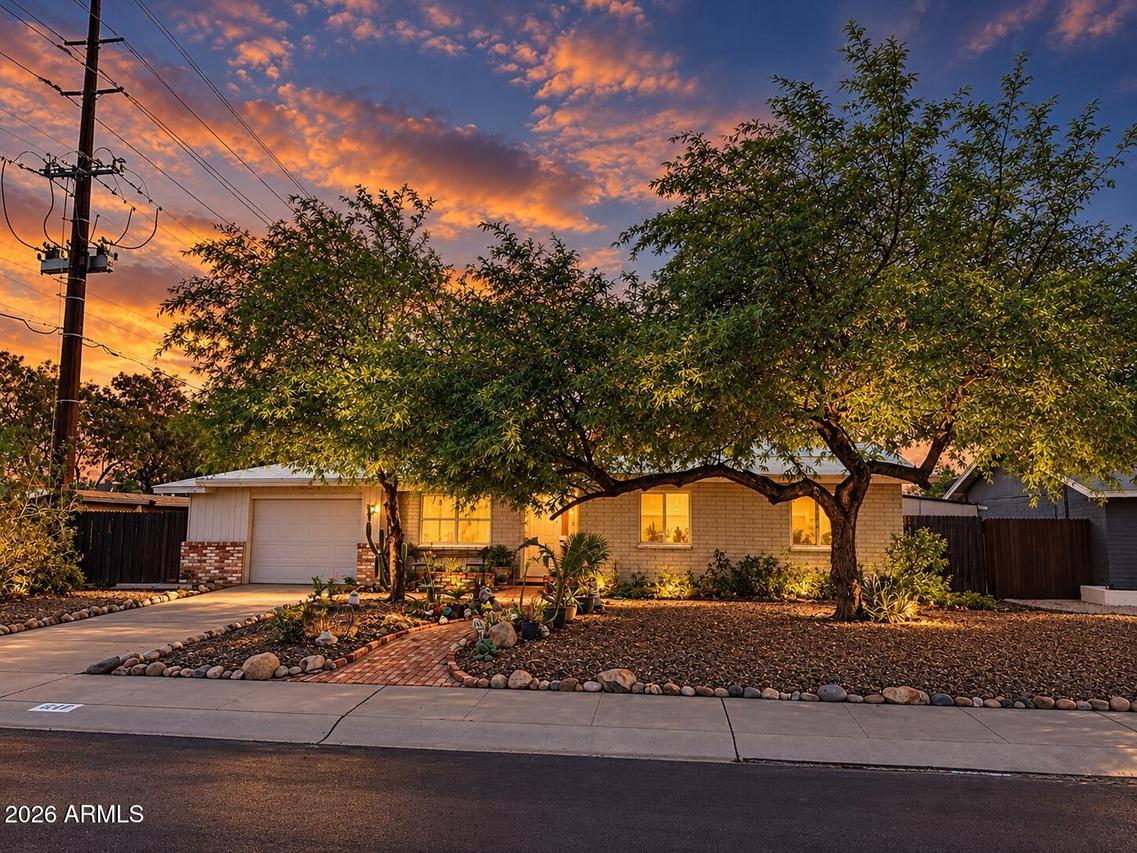 1247 E Valerie Dr., Tempe, AZ 85288