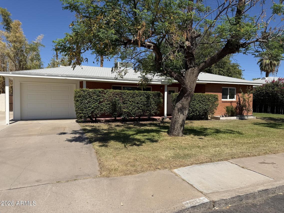 1826 E Hazelwood St., Phoenix, AZ 85016