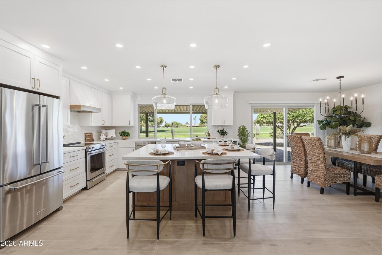 19430 N Willowcreek Cir., Sun City, AZ 85373