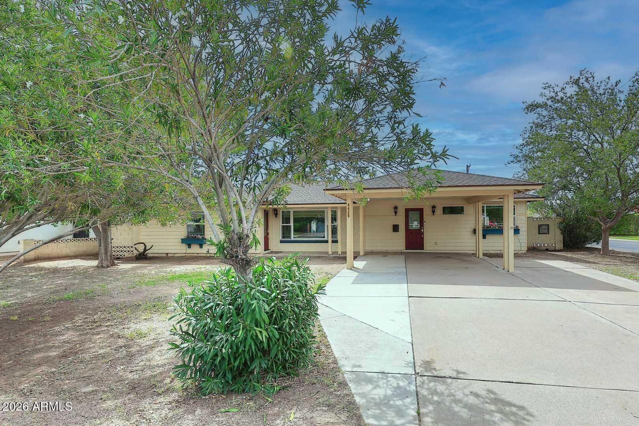 4425 E Weldon Ave., Phoenix, AZ 85018
