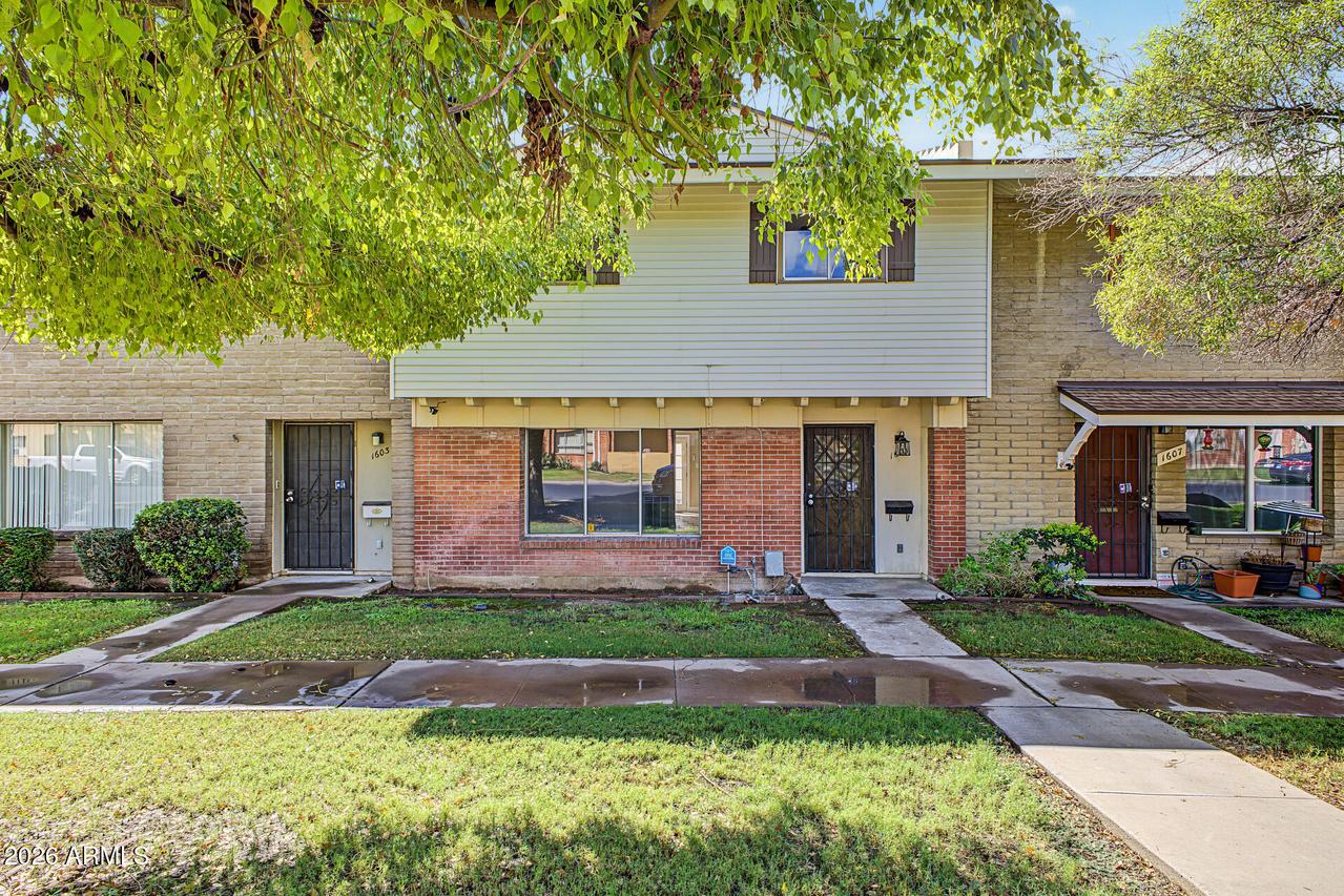 1605 W Hazelwood St., Phoenix, AZ 85015
