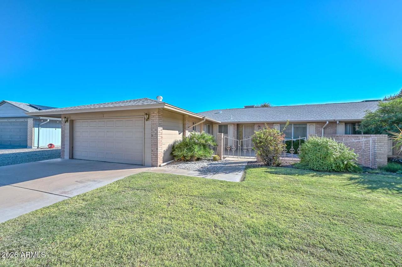 10220 W Pineridge Dr., Sun City, AZ 85351