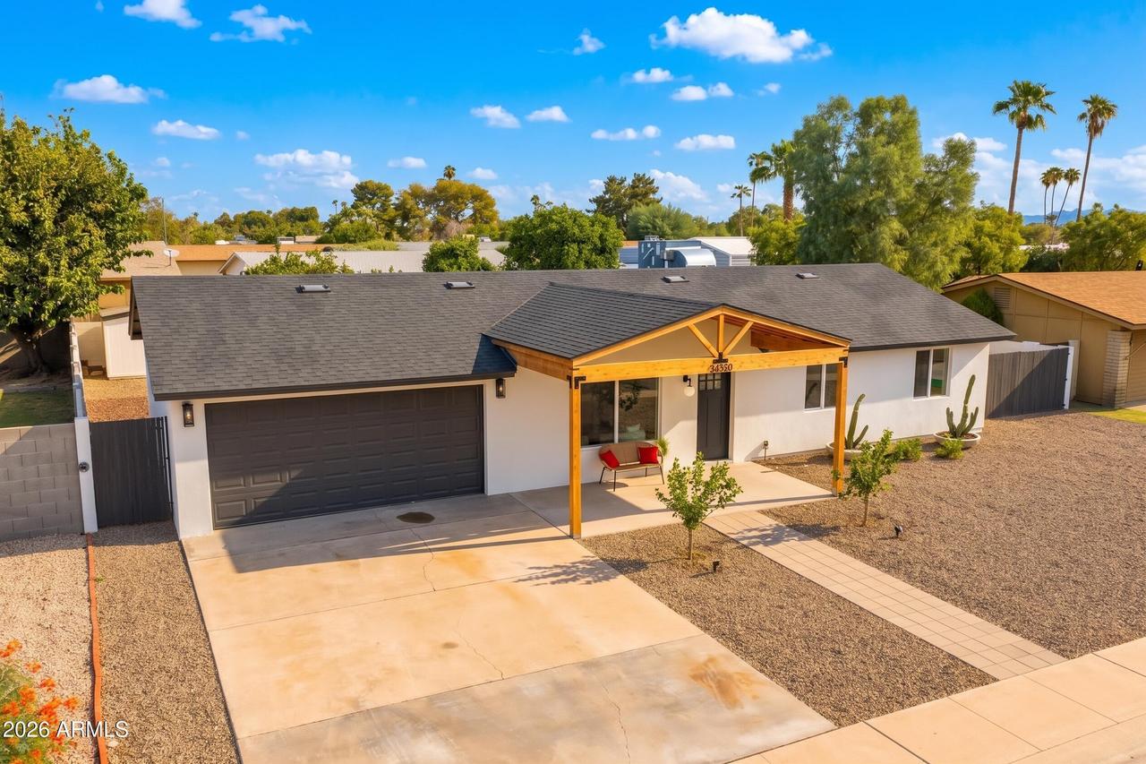 3450 E Sunnyside Dr., Phoenix, AZ 85028