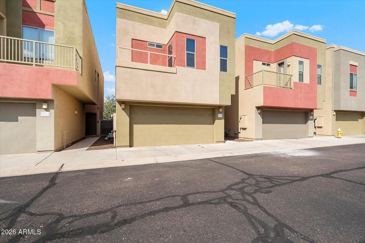 3113 E Danbury Rd. #11, Phoenix, AZ 85032