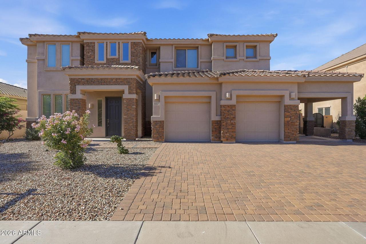 5557 W Mine Tr., Phoenix, AZ 85083