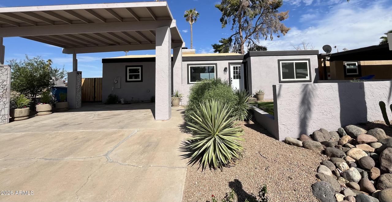 4215 N 105th Ave., Phoenix, AZ 85037