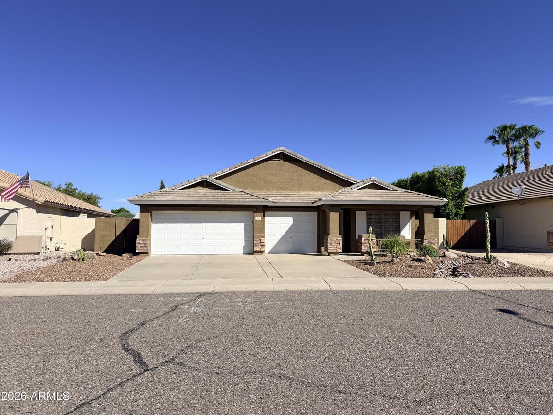 3212 W Folgers Rd., Phoenix, AZ 85027