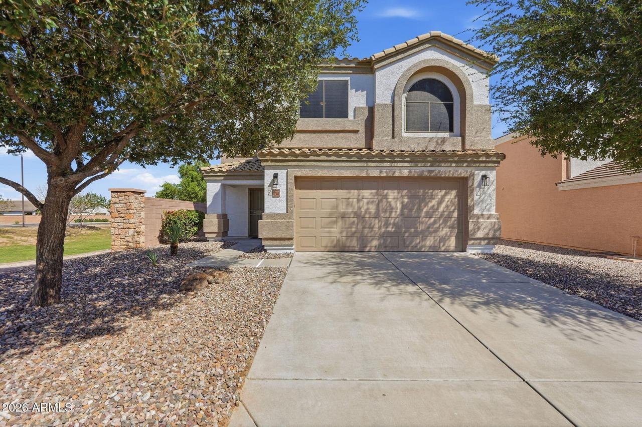 3360 W Santa Cruz Ave., San Tan Valley, AZ 85144