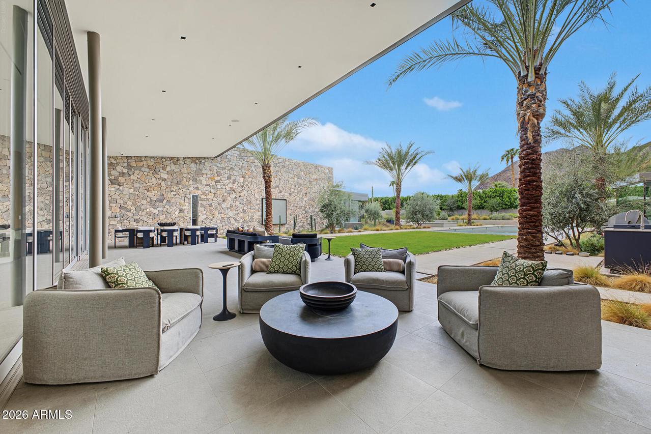 5120 N Casa Blanca Dr., Paradise Valley, AZ 85253