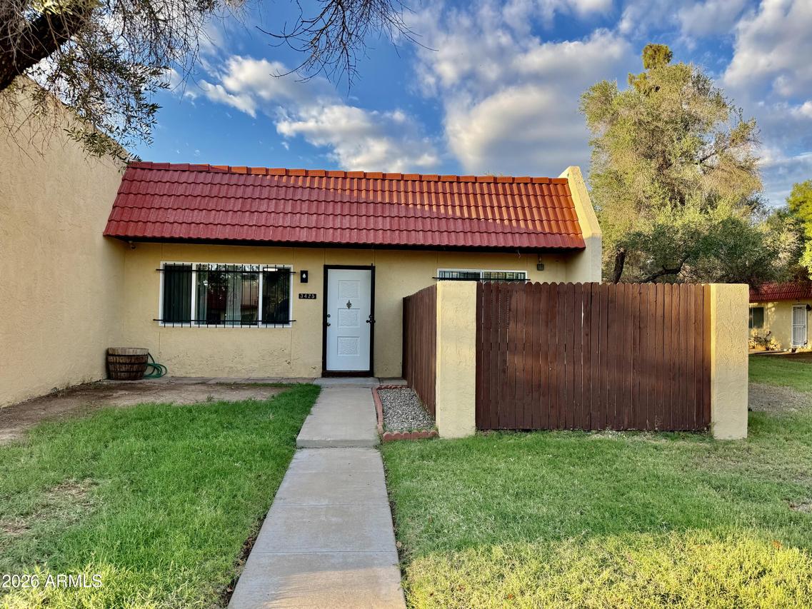3425 W Golden Ln., Phoenix, AZ 85051