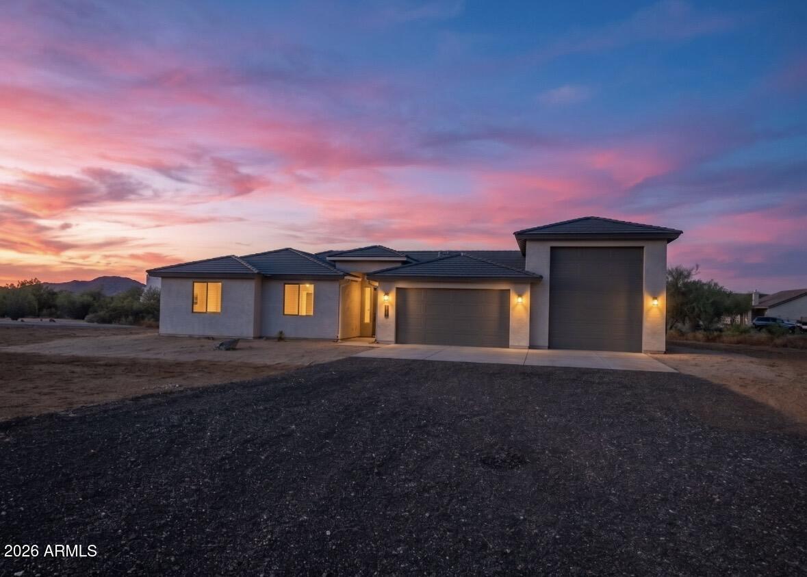 812 E Irvine Rd., Phoenix, AZ 85086