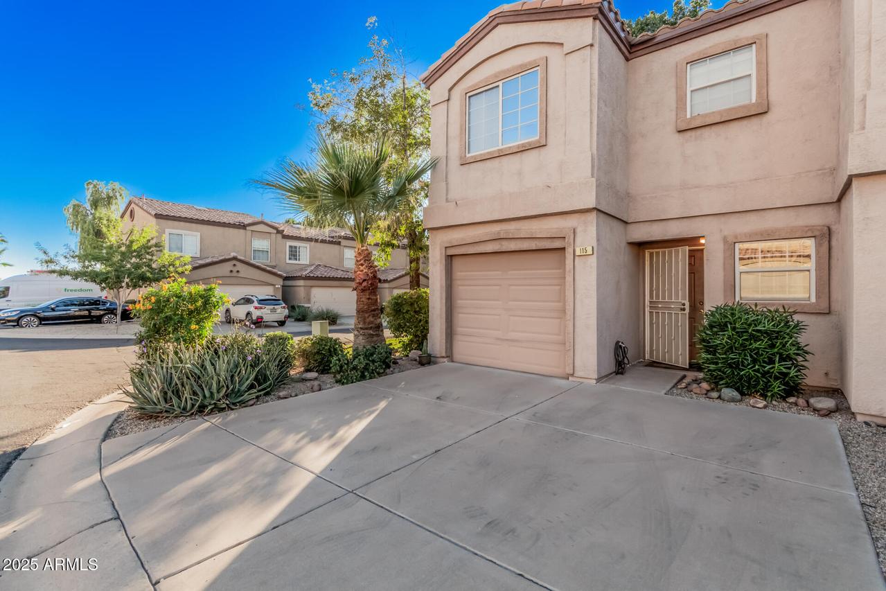 125 S 56th St. #115, Mesa, AZ 85206