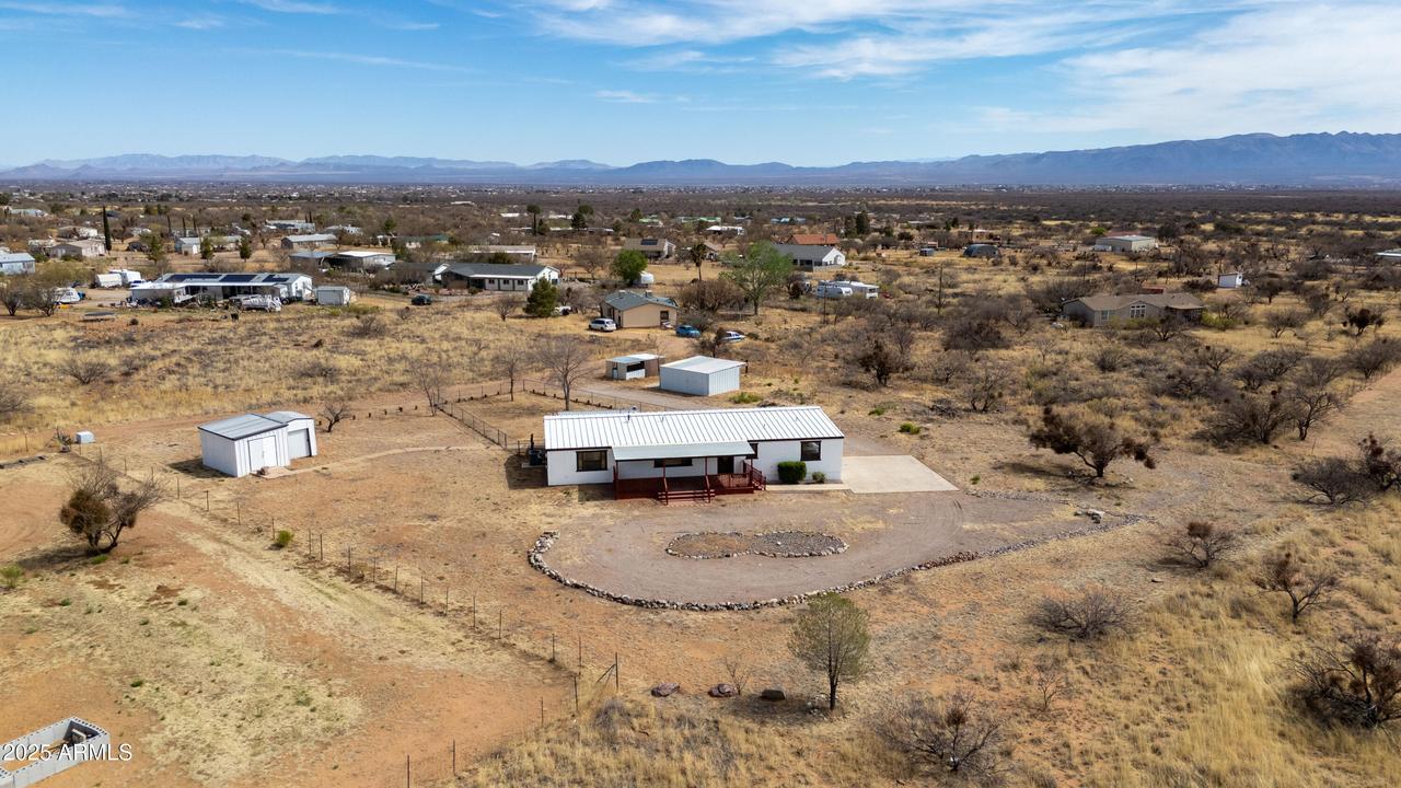 5460 E Mulberry Ln., Hereford, AZ 85615