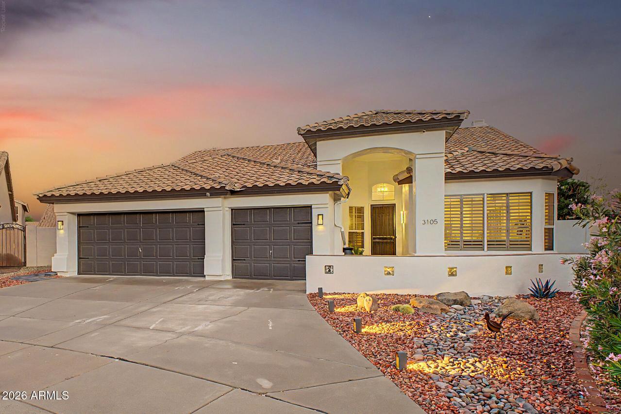 3105 E Hiddenview Dr., Phoenix, AZ 85048