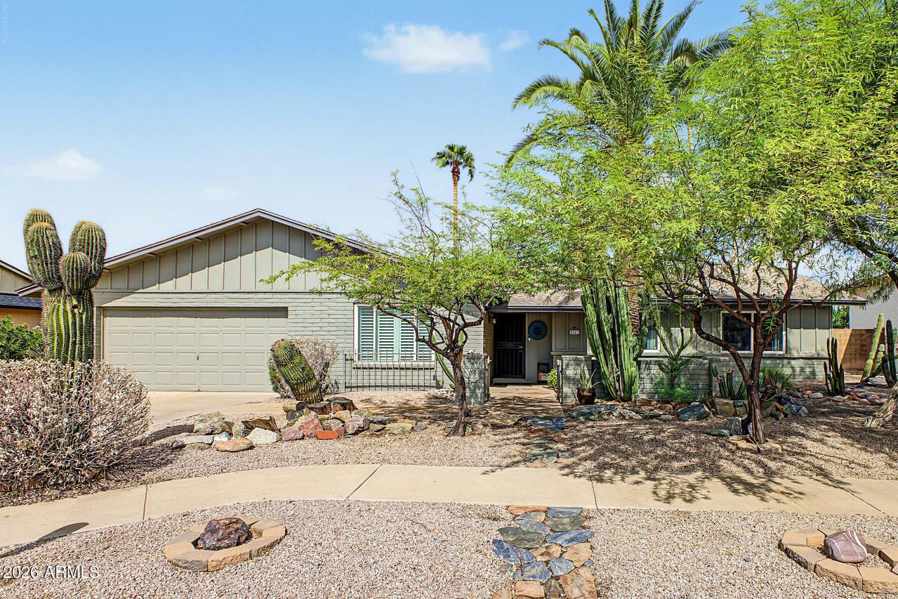 2642 W Juanita Cir., Mesa, AZ 85202