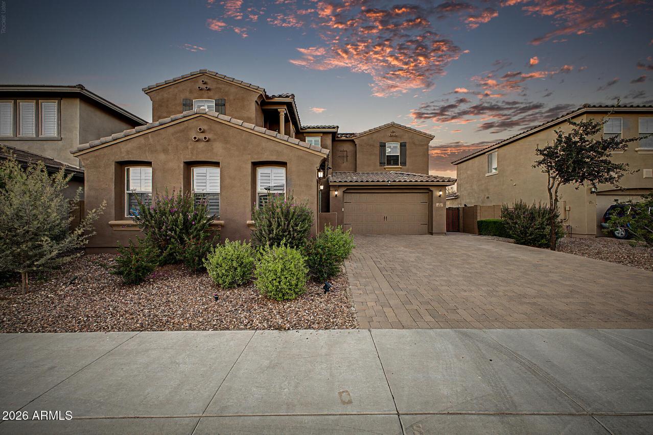 9334 W White Feather Ln., Peoria, AZ 85383
