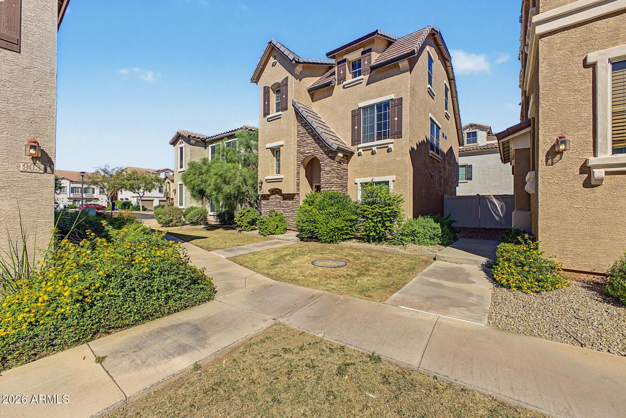 743 N Port Dr., Gilbert, AZ 85233