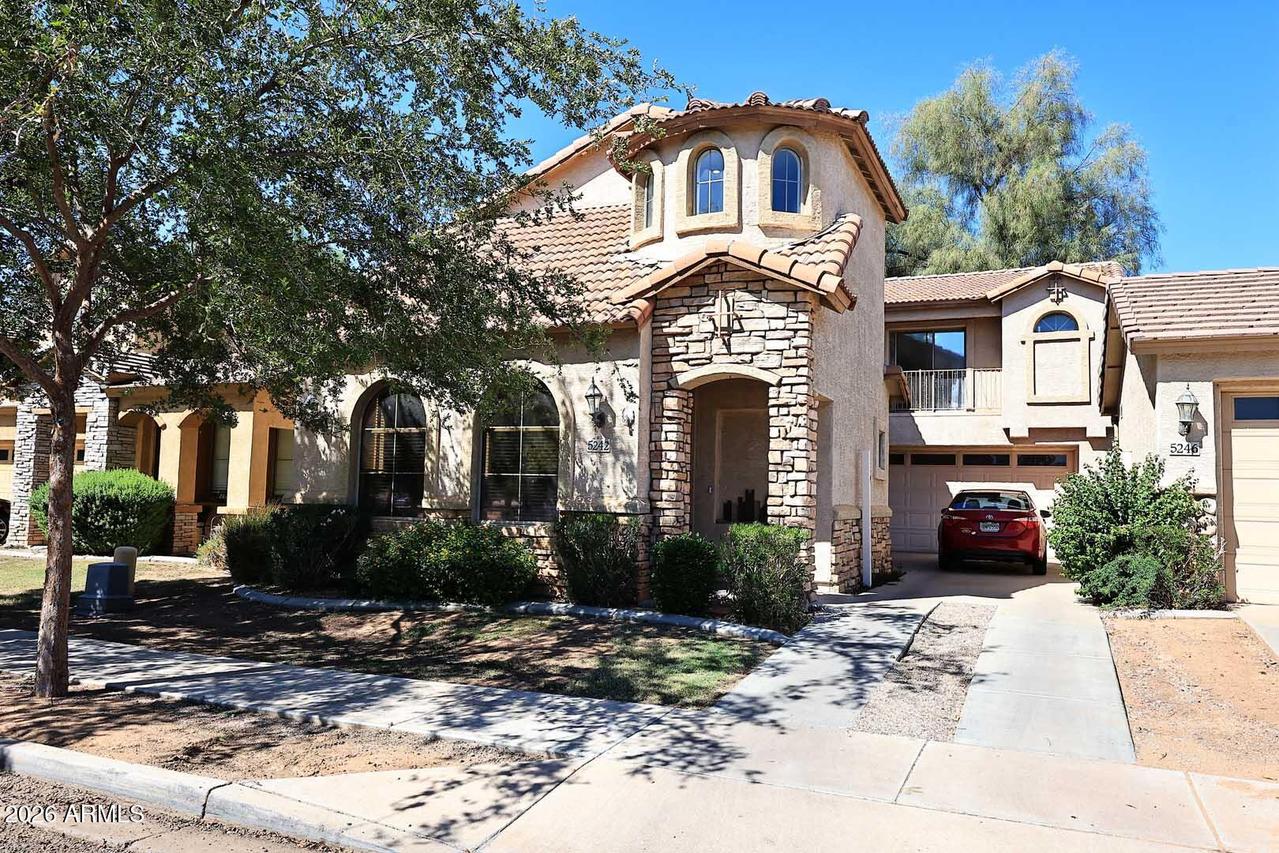 5242 E Hilton Ave., Mesa, AZ 85206