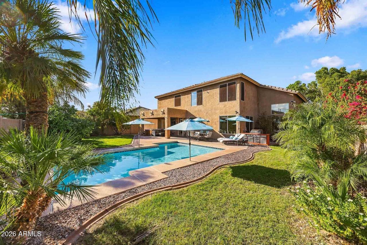 7125 W Bronco Tr., Peoria, AZ 85383