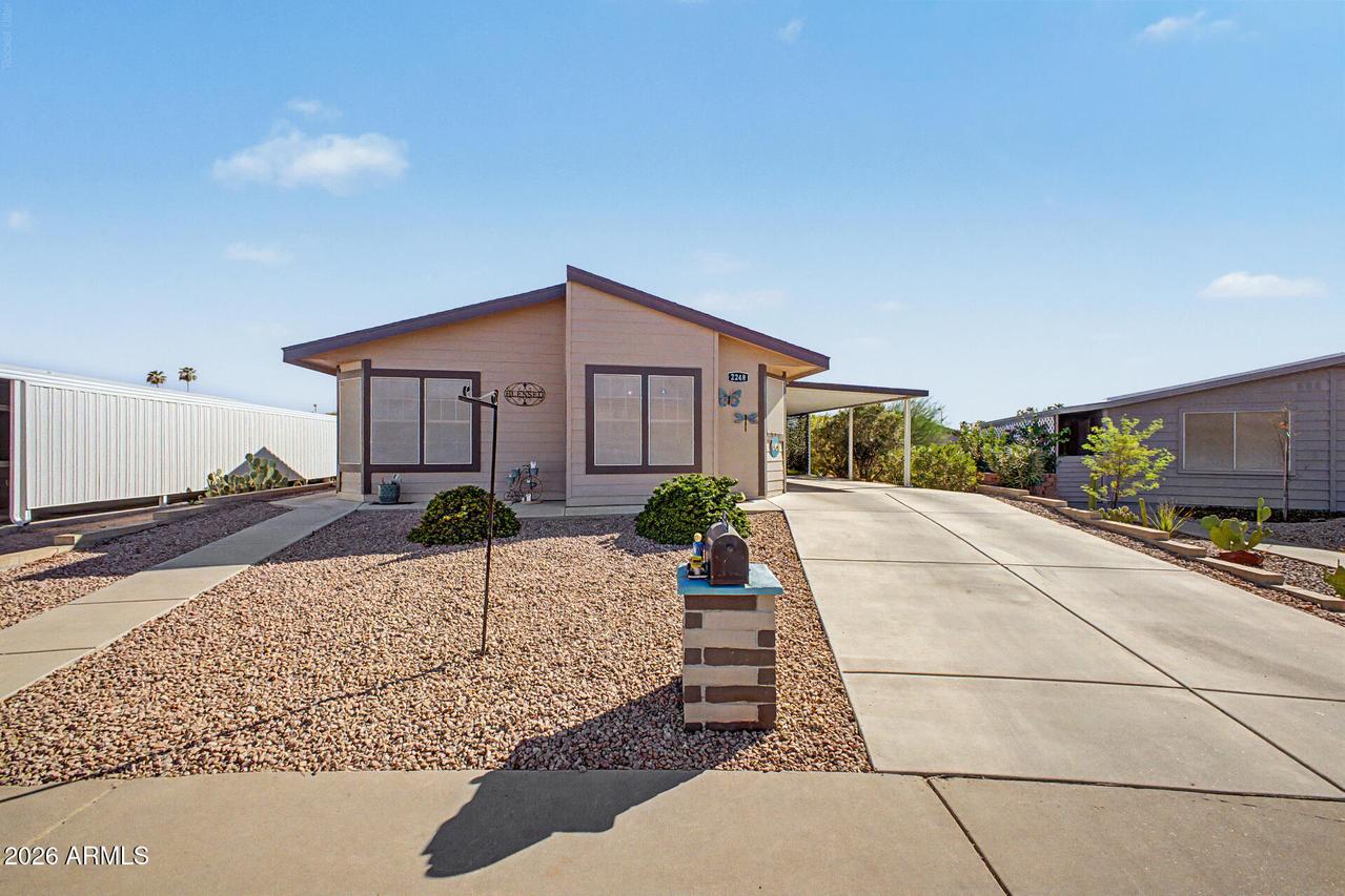 2248 N Floyd Dr., Mesa, AZ 85215