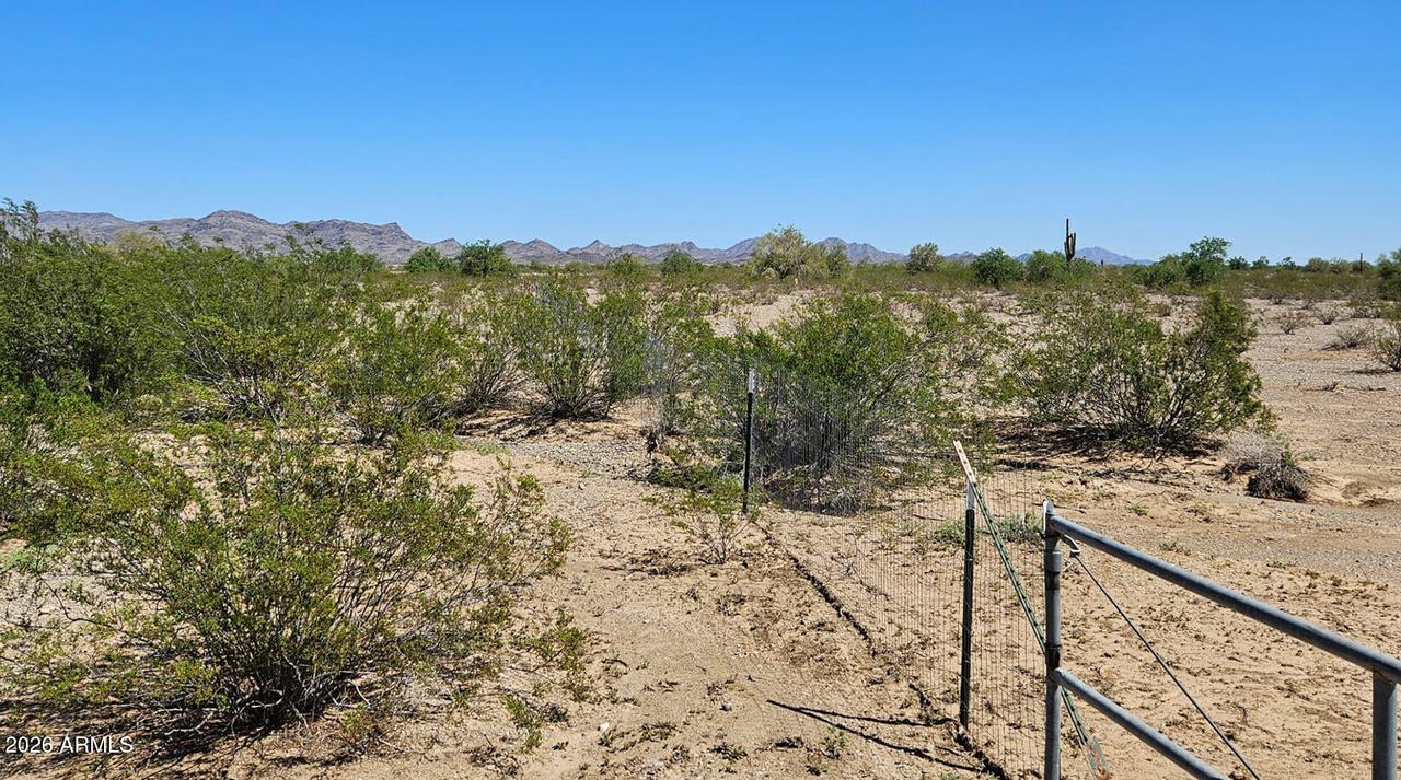 37536 Highway 72, Mile Post #41. #30532002J, Vicksburg, AZ 85348