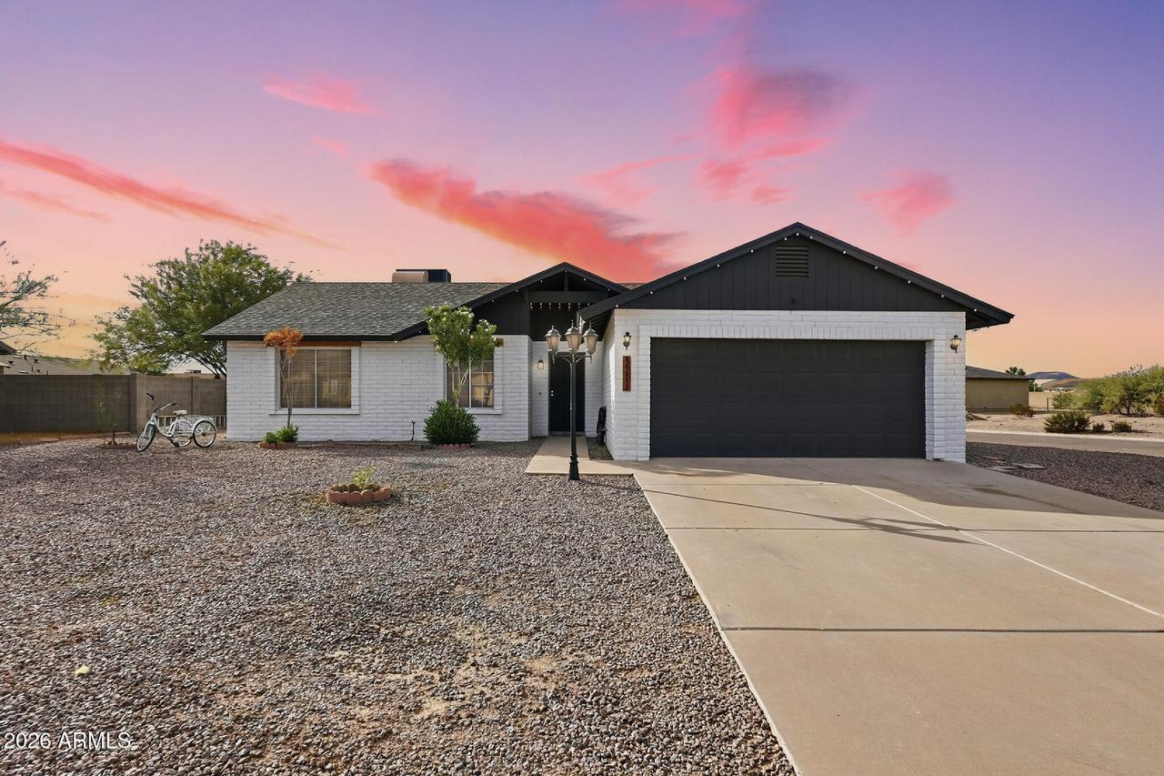 10583 W Fernando Dr., Arizona City, AZ 85123