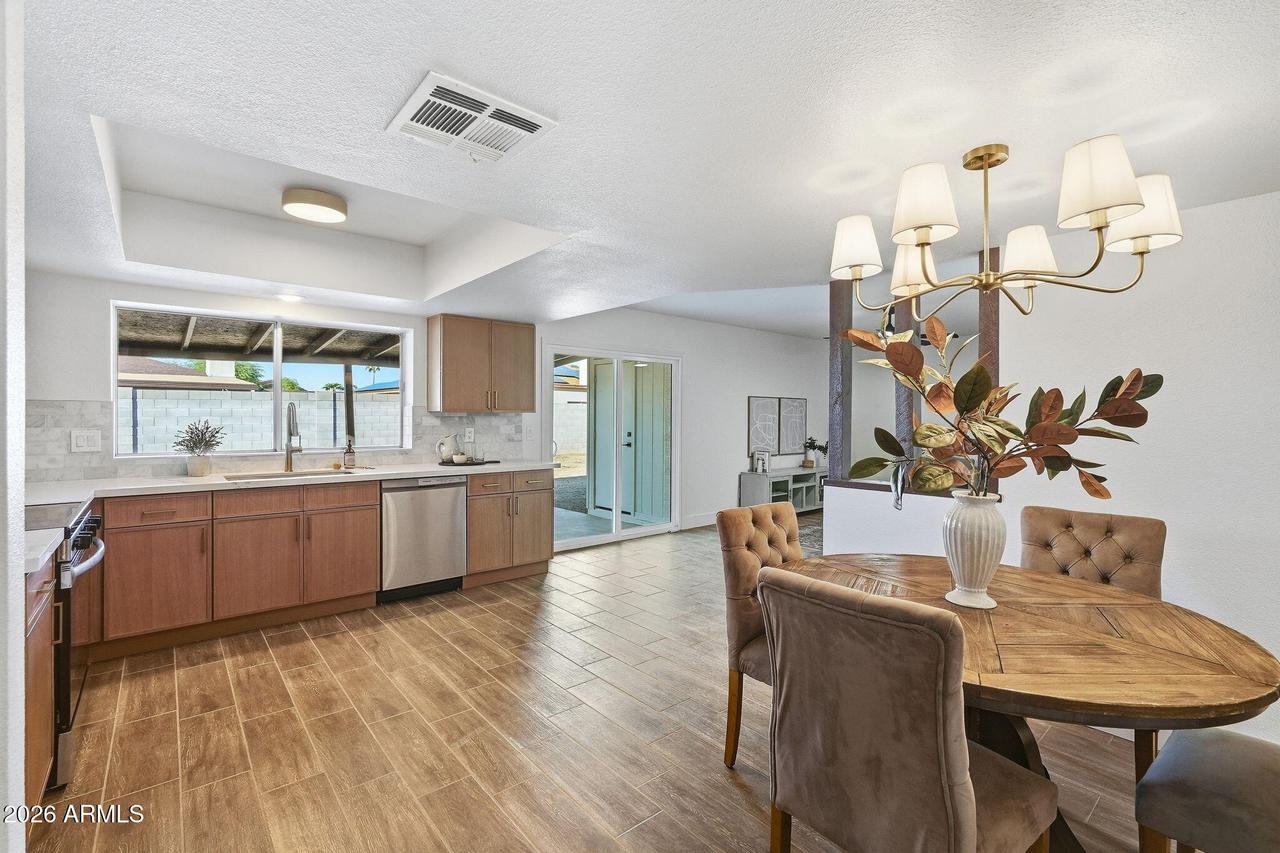 3644 W Angela Dr., Glendale, AZ 85308