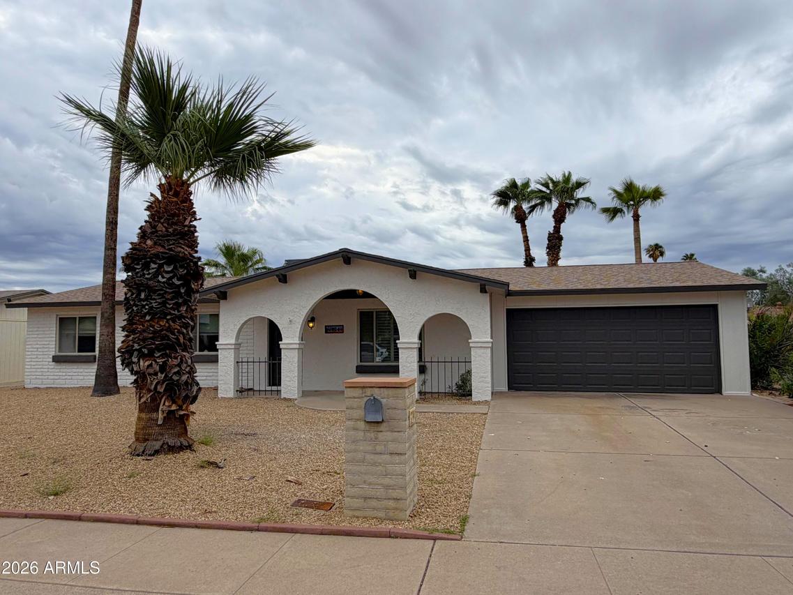 3241 E Sunnyside Dr., Phoenix, AZ 85028