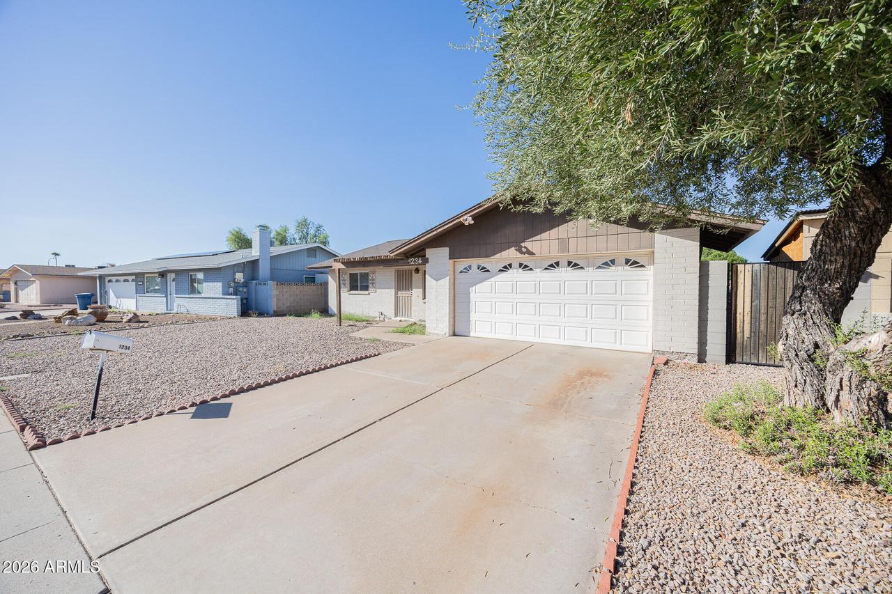 1234 W Palomino Dr., Chandler, AZ 85224