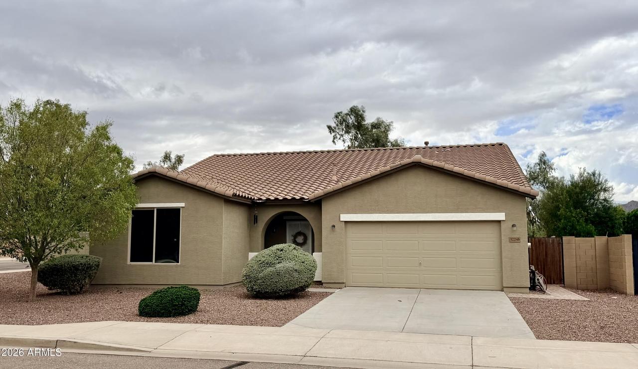 32246 N Cat Hills Ave., San Tan Valley, AZ 85144