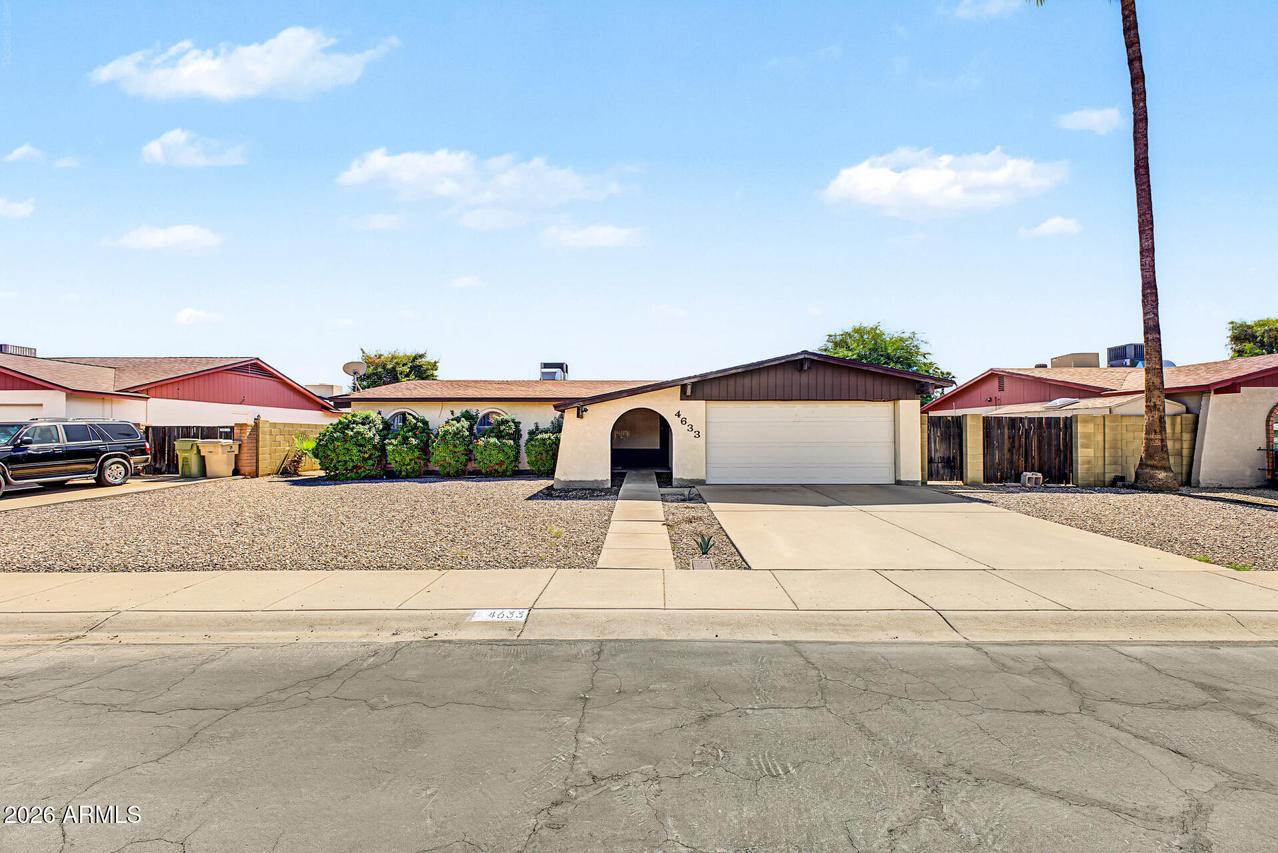 4633 W Lawrence Ln., Glendale, AZ 85302