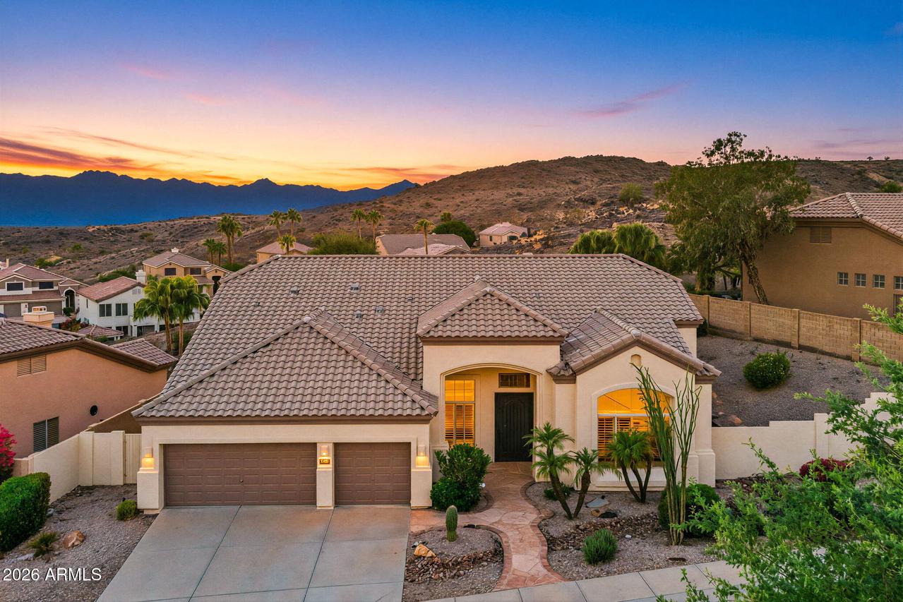16442 S 4th St., Phoenix, AZ 85048