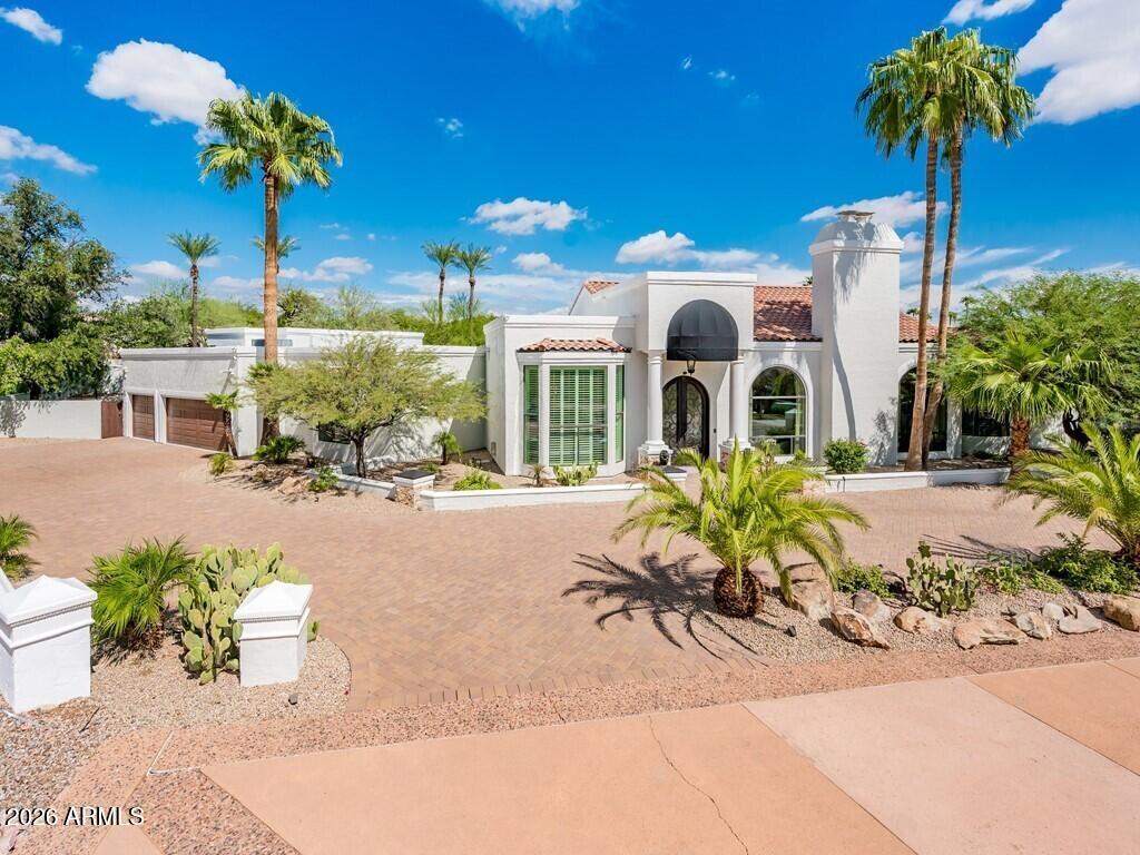 6332 E Vista Dr., Paradise Valley, AZ 85253