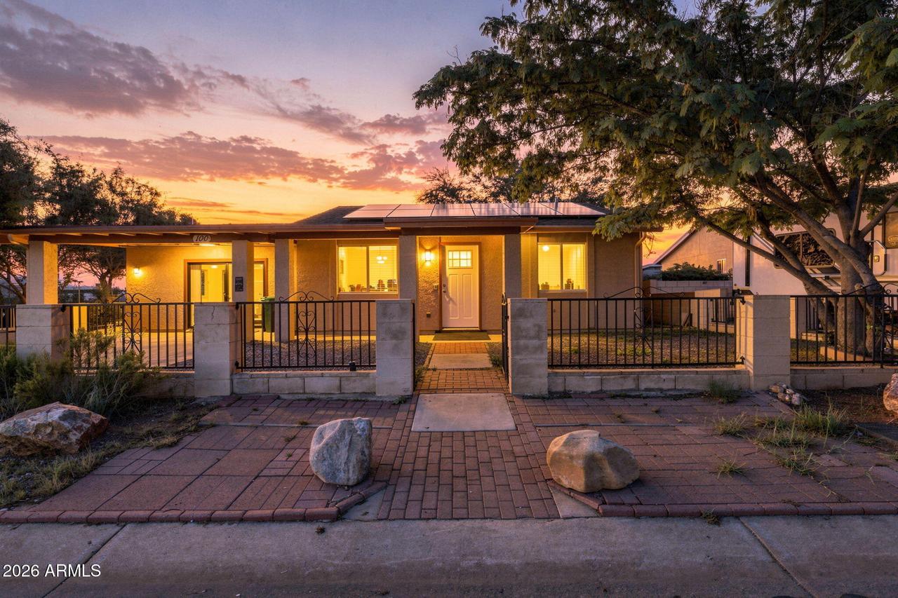 100 Arrowhead Dr., Huachuca City, AZ 85616