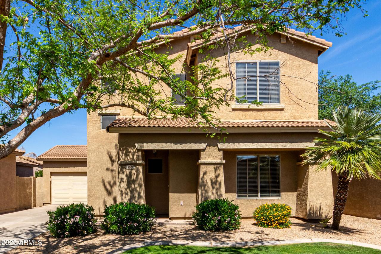560 E Rainbow Dr., Chandler, AZ 85249
