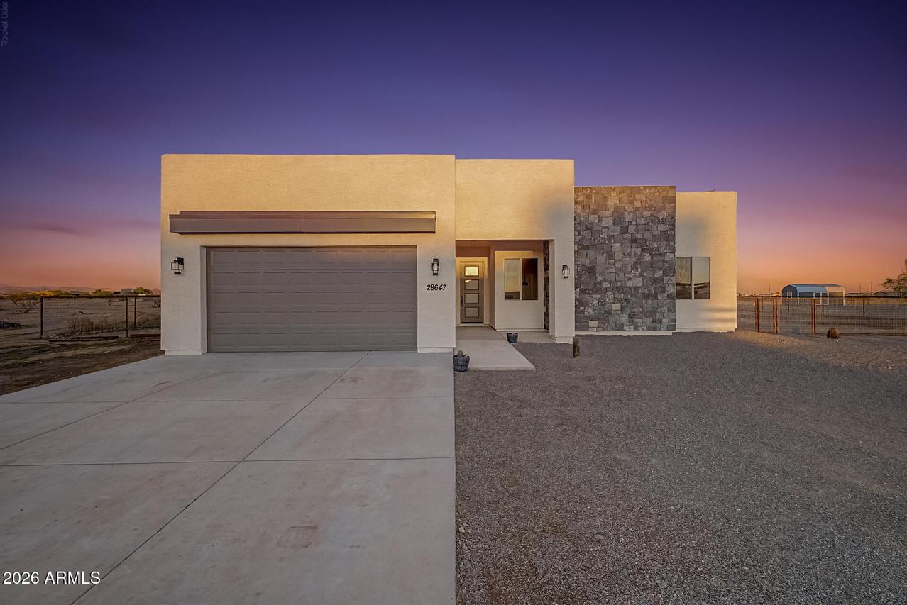 28647 N 257th Dr., Wittmann, AZ 85361