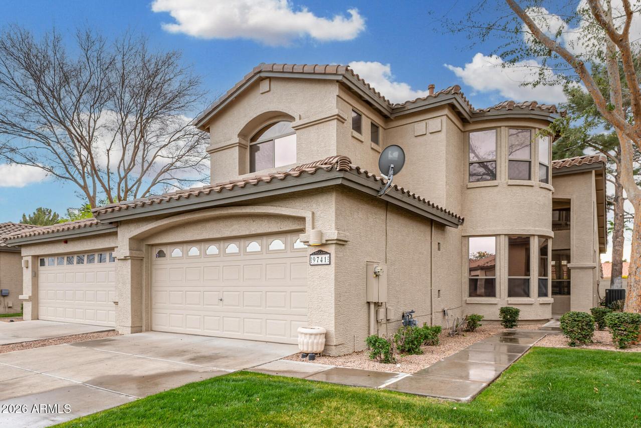 9741 E Holiday Way, Sun Lakes, AZ 85248