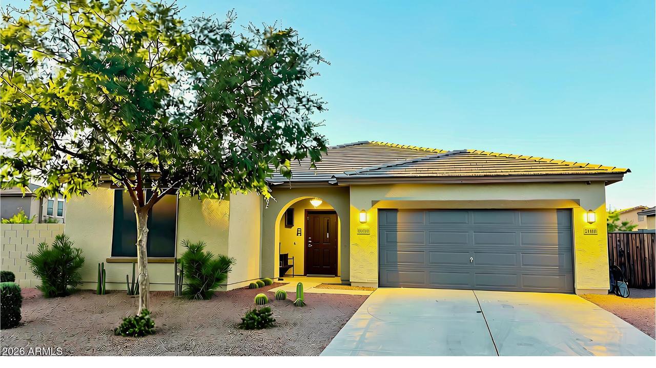 2060 W Wrangler Way, San Tan Valley, AZ 85144