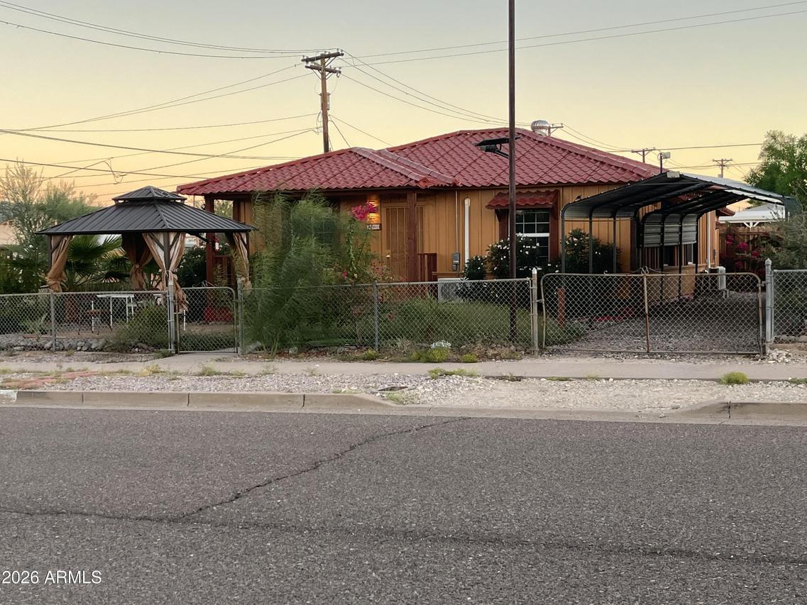 301 W 3rd Ave., Ajo, AZ 85321