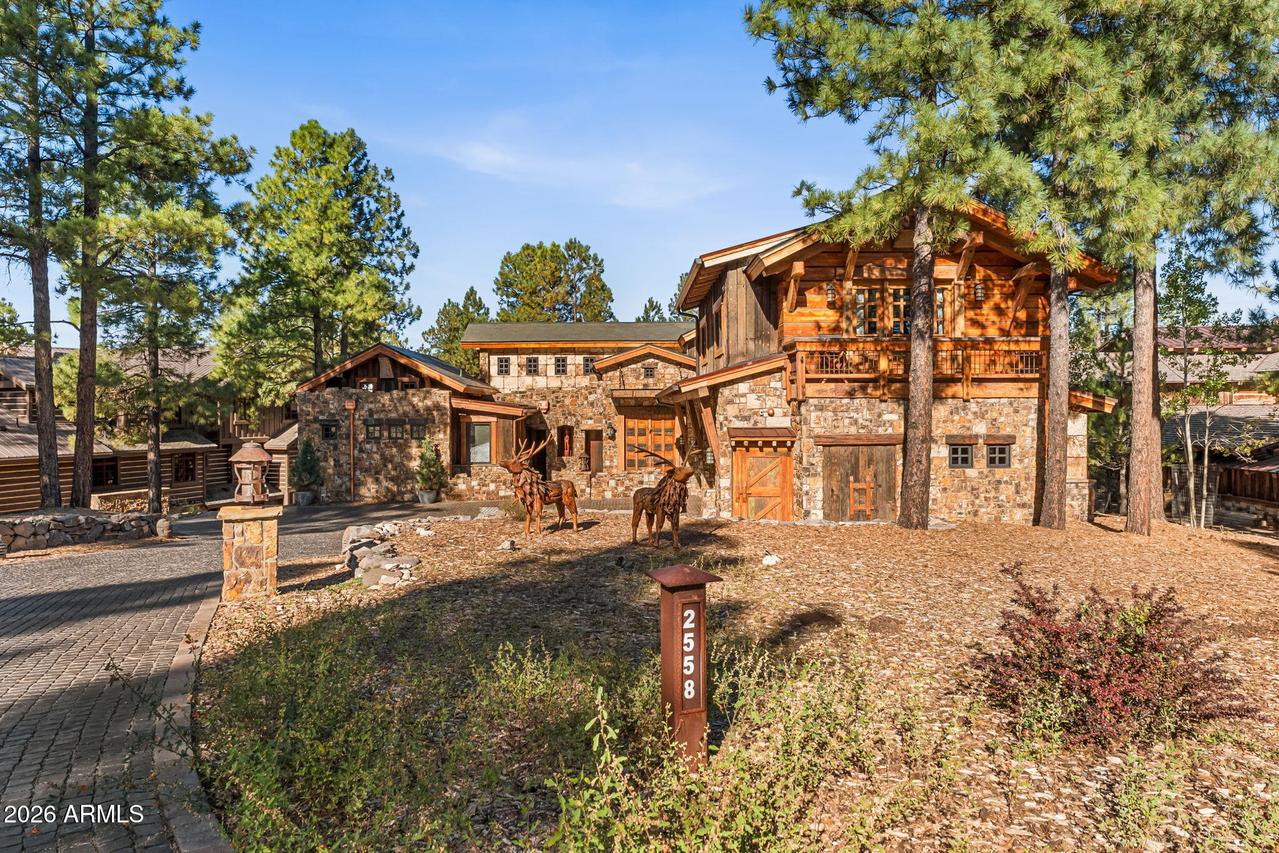2558 E La Serena Dr., Flagstaff, AZ 86005